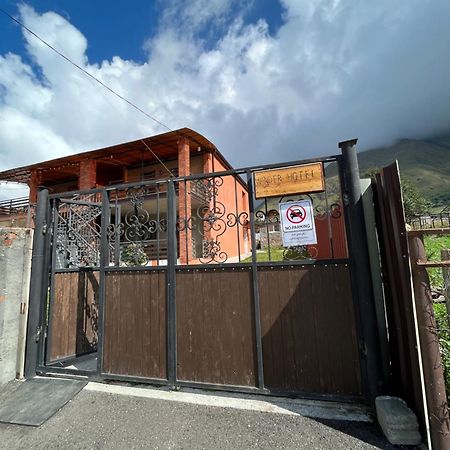 Wander Kazbegi Hotel 외부 사진